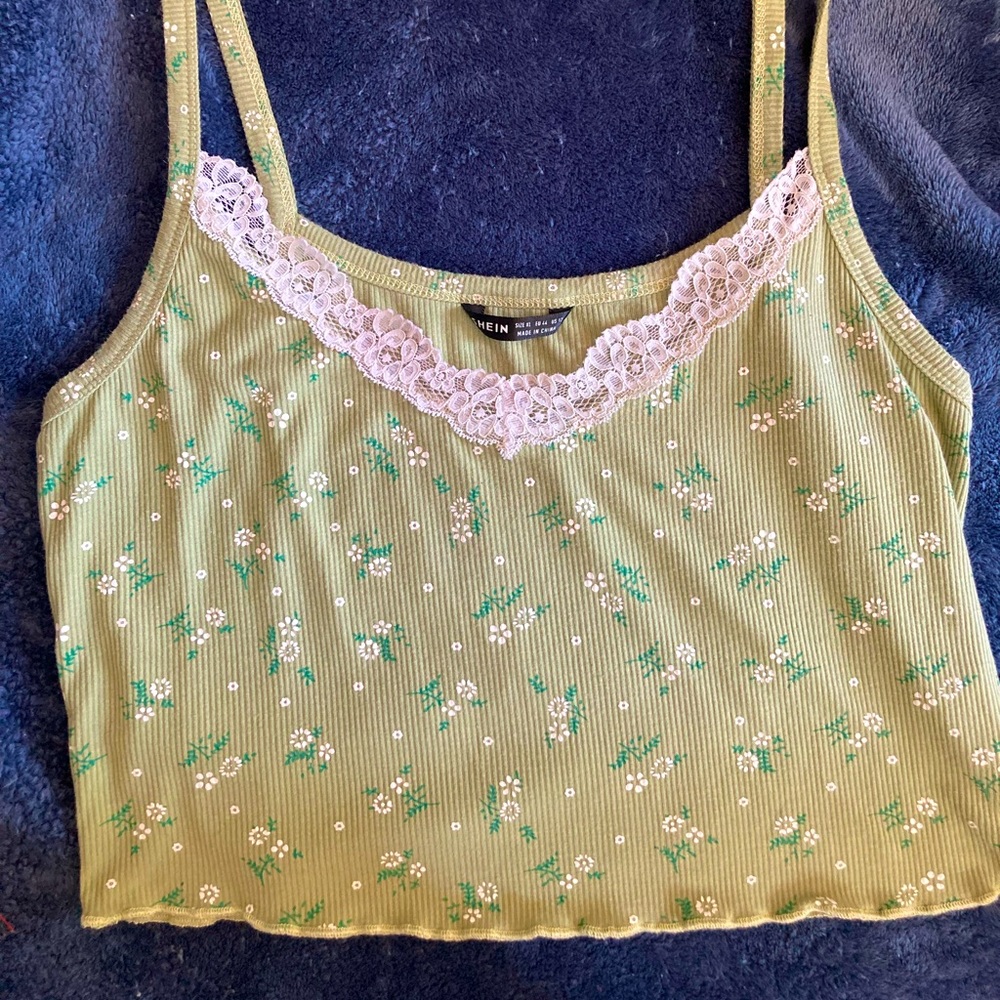 Shein cropped flower tank top